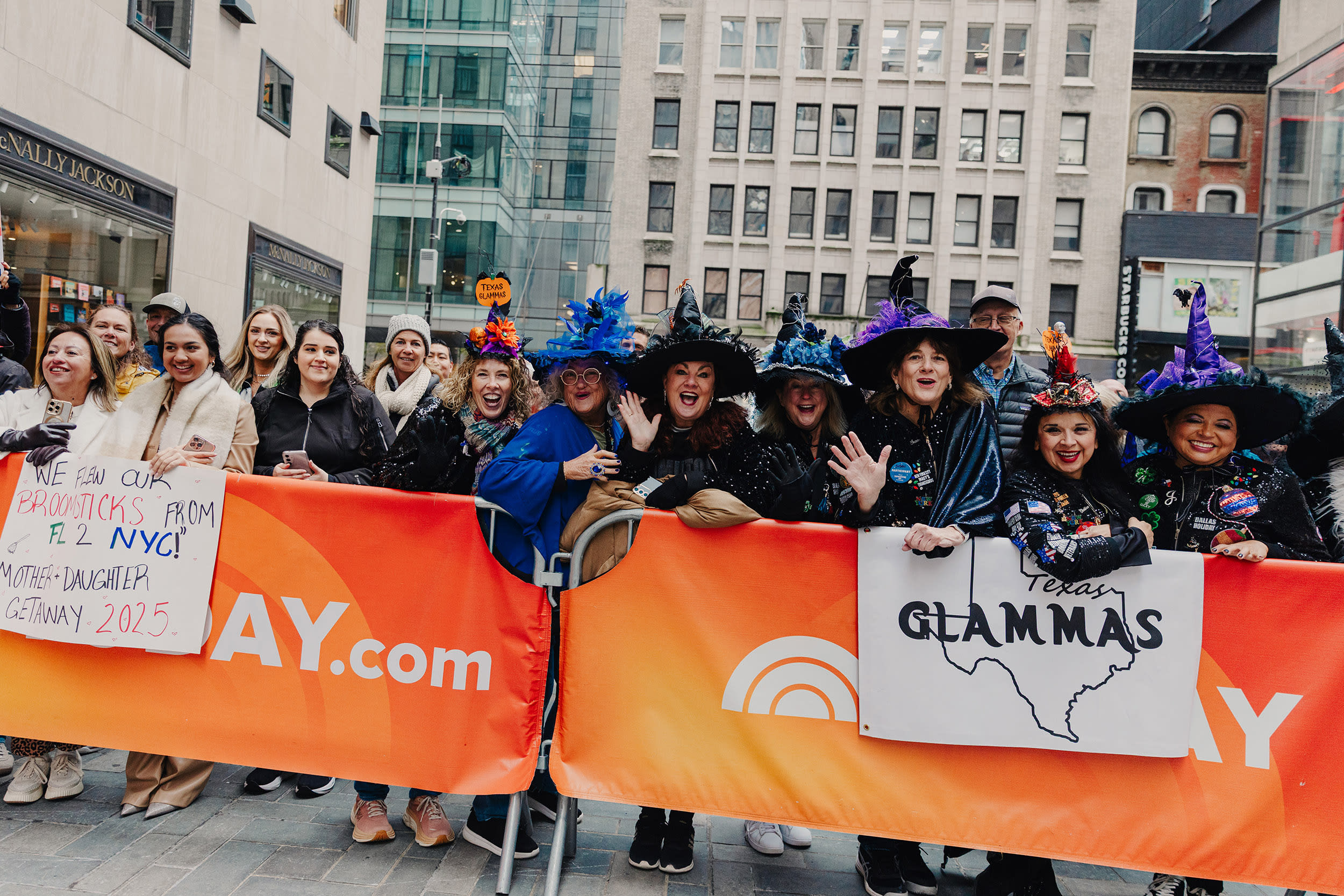 Photos - Today Halloween 2025 Recap All The Costume Reveals And Best Mome (3)