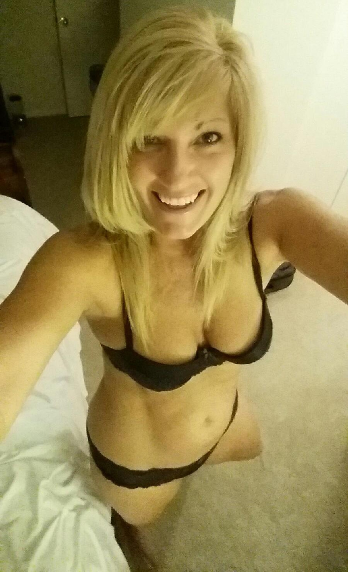 Selfies Lingerie - Truth Hey George Now I've Said It Before 'N' I'll Say It Again (1)