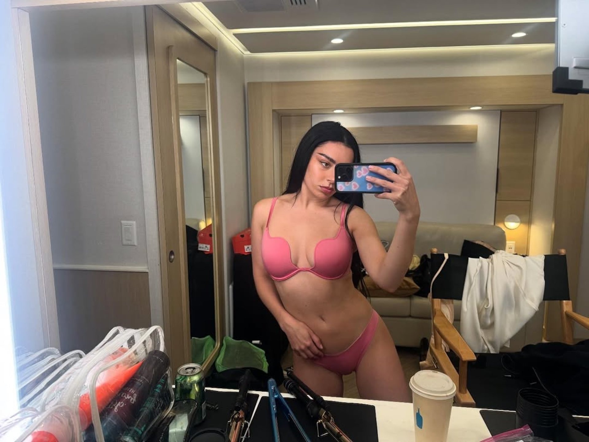 Selfies Lingerie - Stars Who Have Shown Off Their Curves In Sexy Lingerie Us Weekly