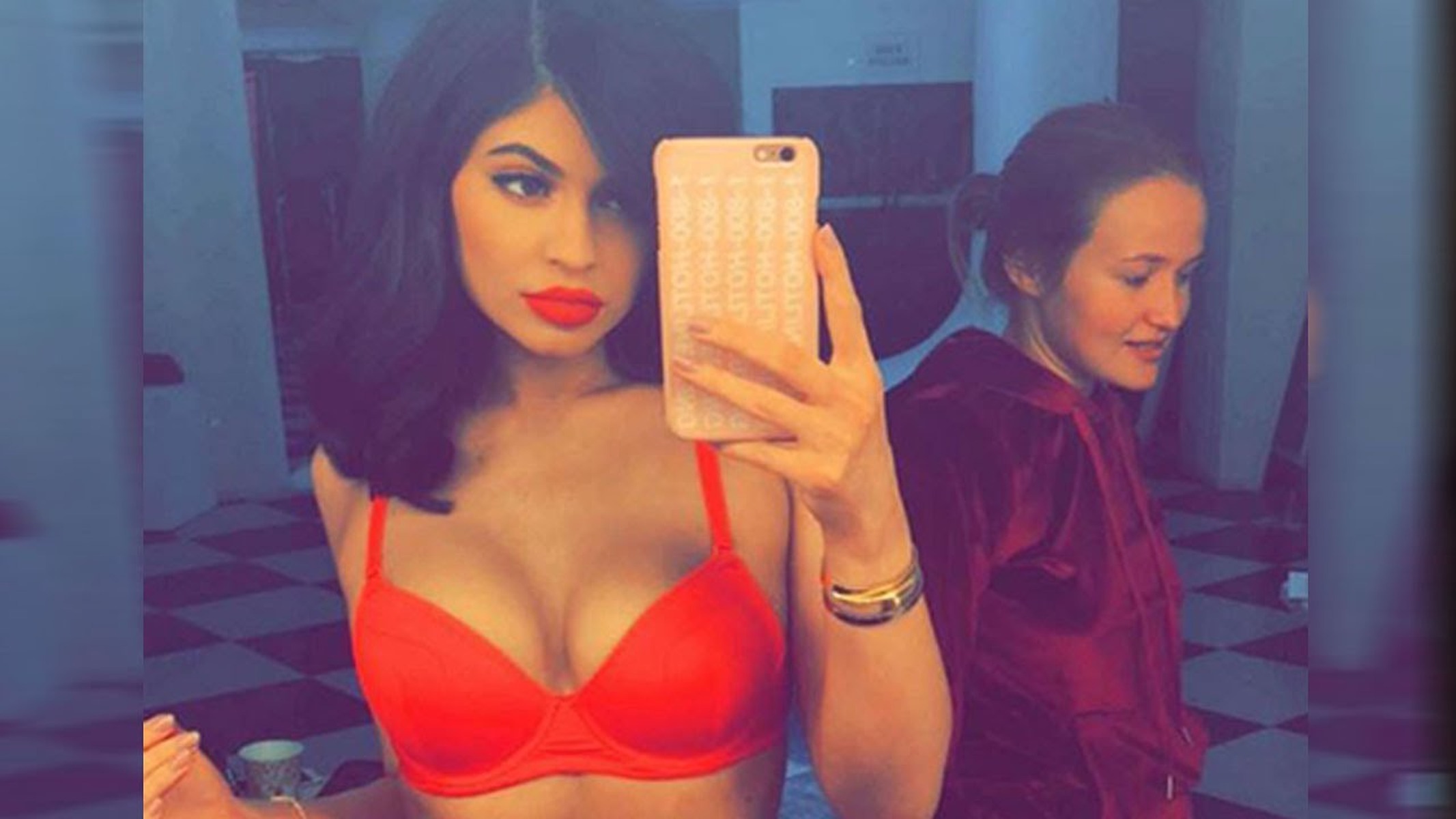 Selfies Lingerie - Kylie Jenner Debuts New Lip Kit Color In Red Underwear Selfie &