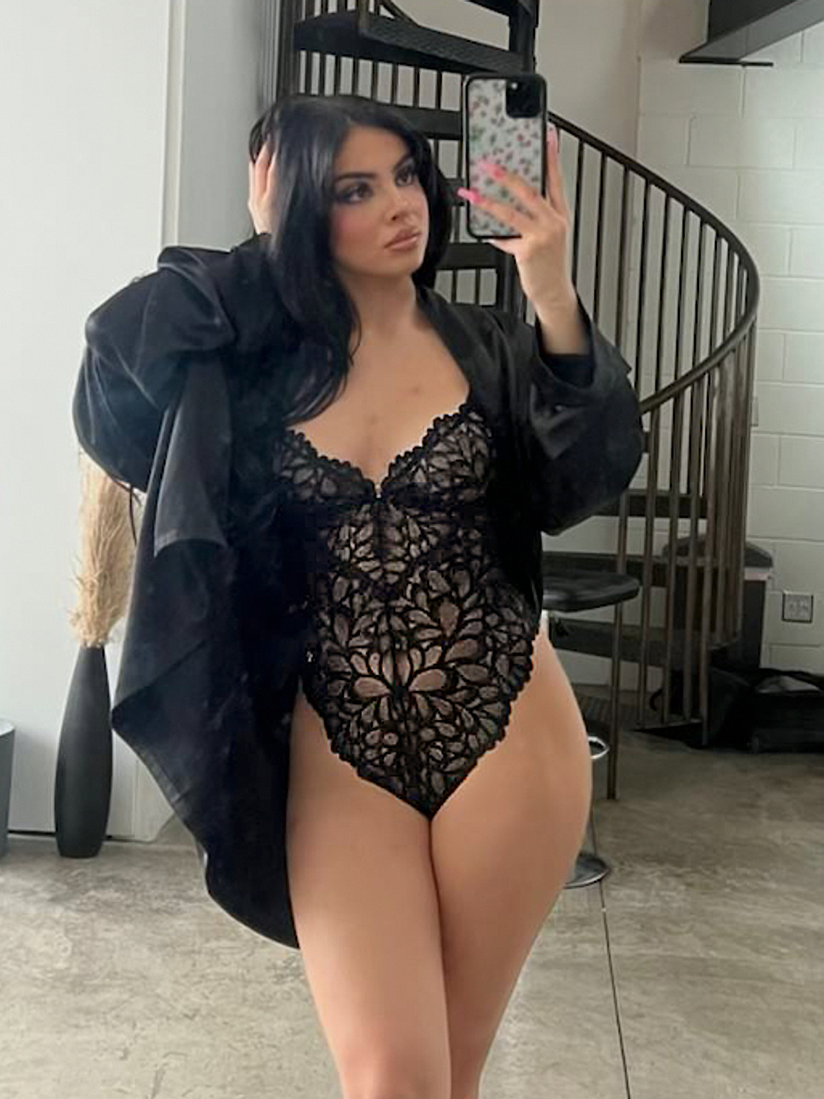 Selfies Lingerie - Savage Not Sorry Allover Lace Teddy In Black Savage X Fenty (1)