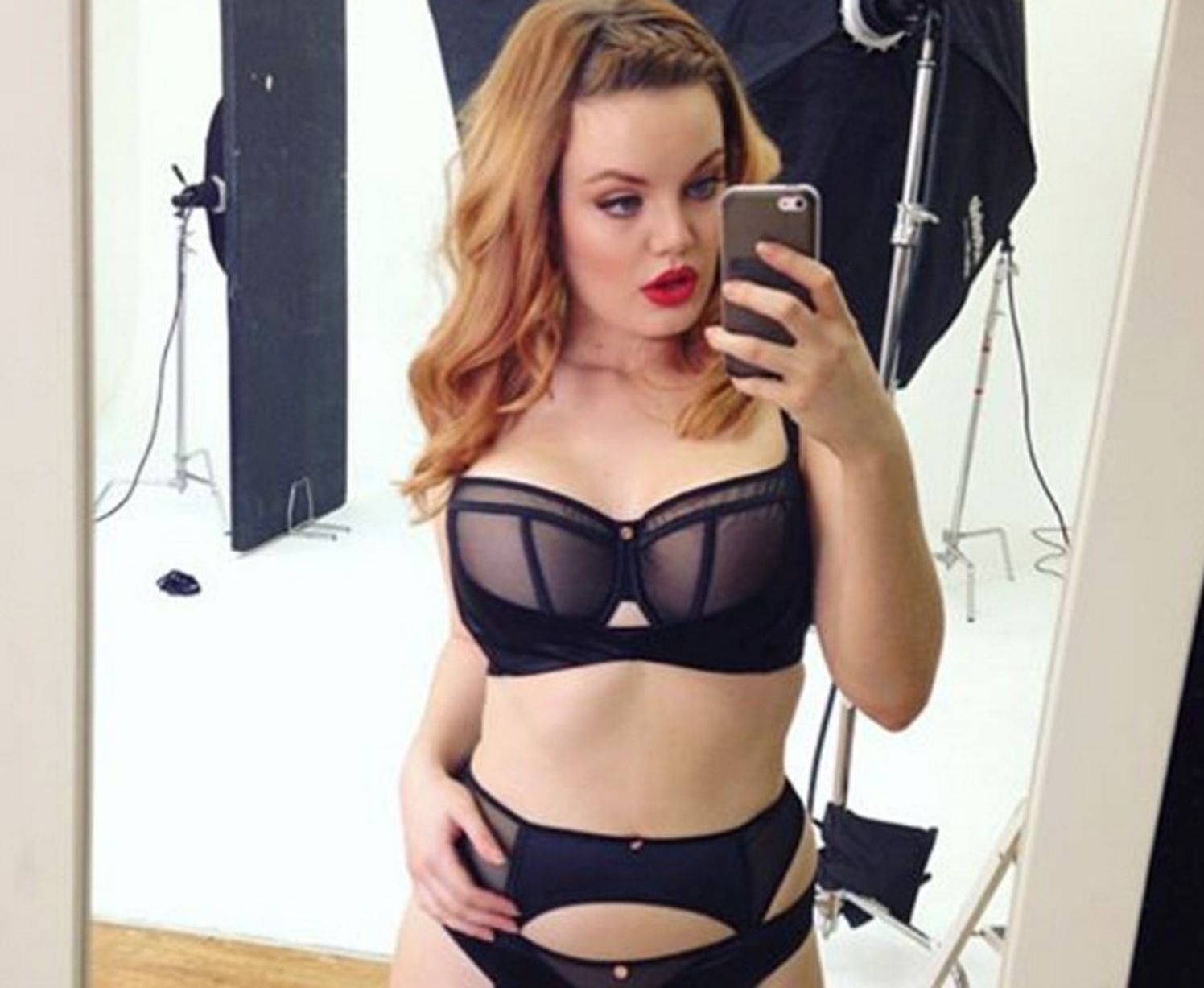 Selfies Lingerie - Size Sexy Plus Size Models Daily Star