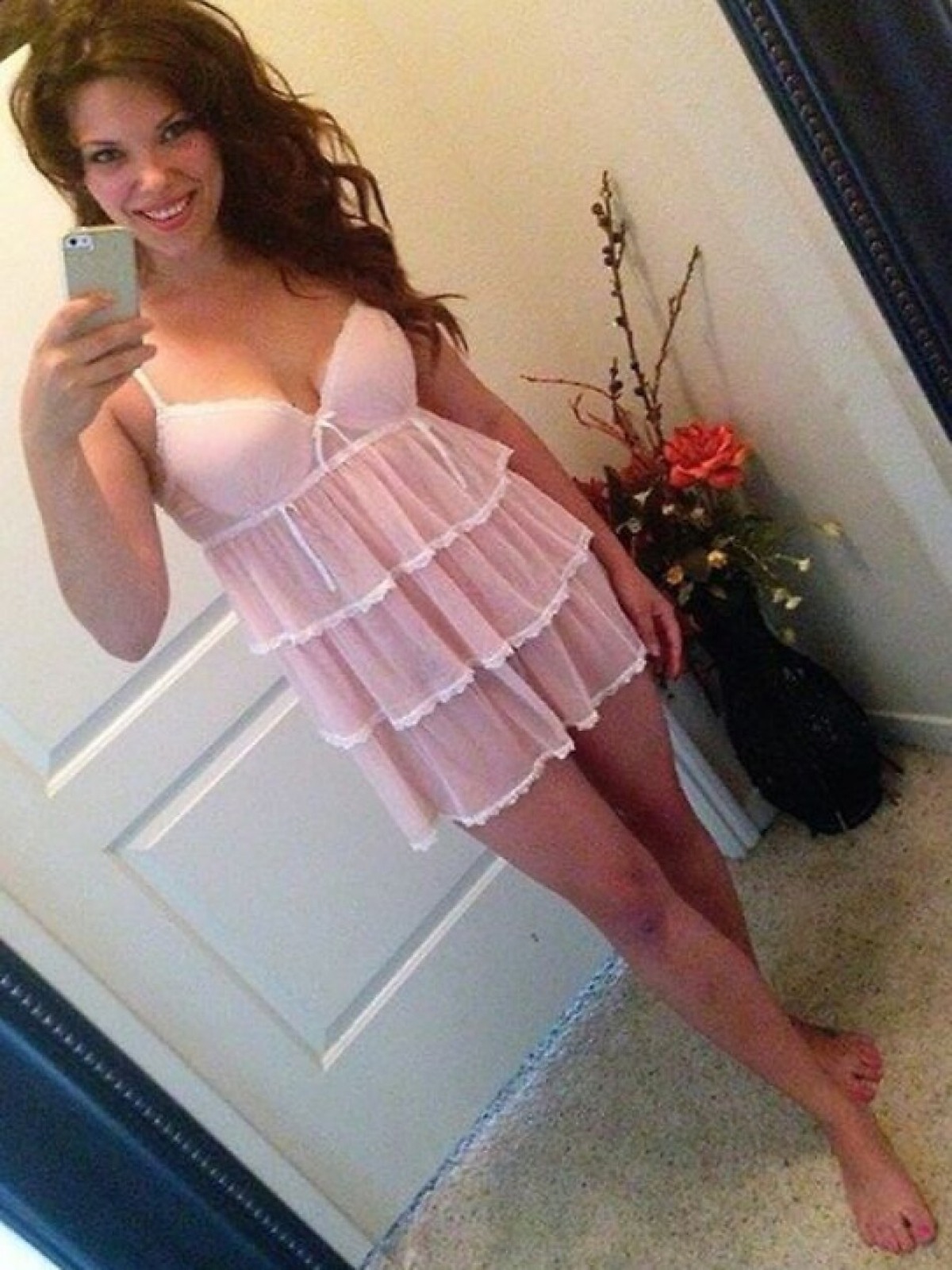 Selfies Lingerie - Wife In Lingerie At Home In Front Of Friend 80 Photos