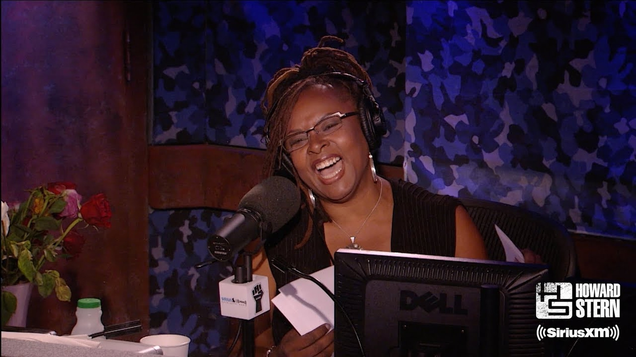 Photos - Robin Quivers Gets Caught Singing Cocaine To Herself Youtube