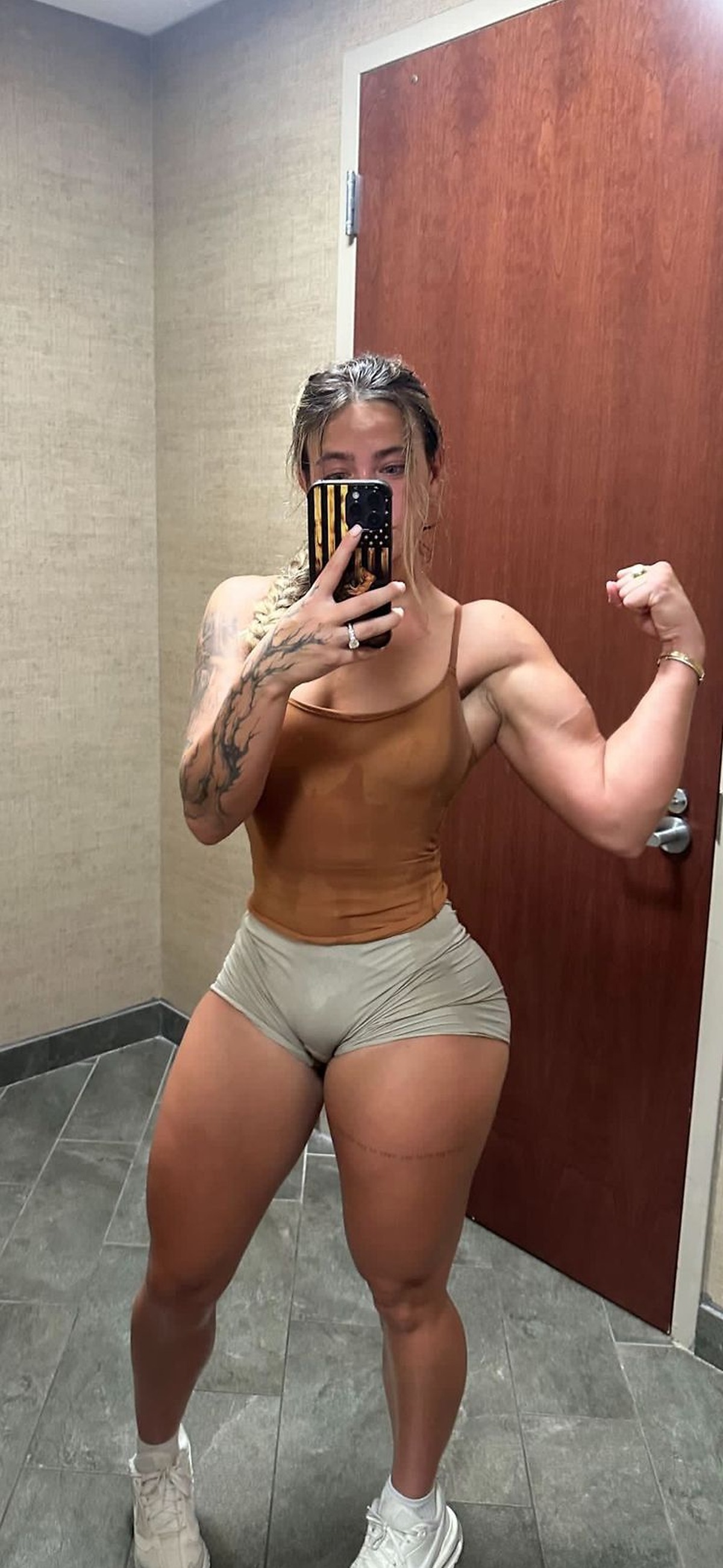 Photos - Pin By Gabbs 3 On Vission Board Gym Outfit, Fitness Girls, Fitne