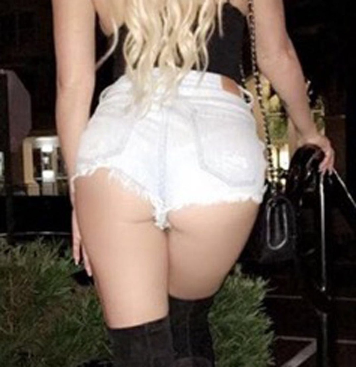 Photos - Sexy Short Shorts Guess Who! (1)