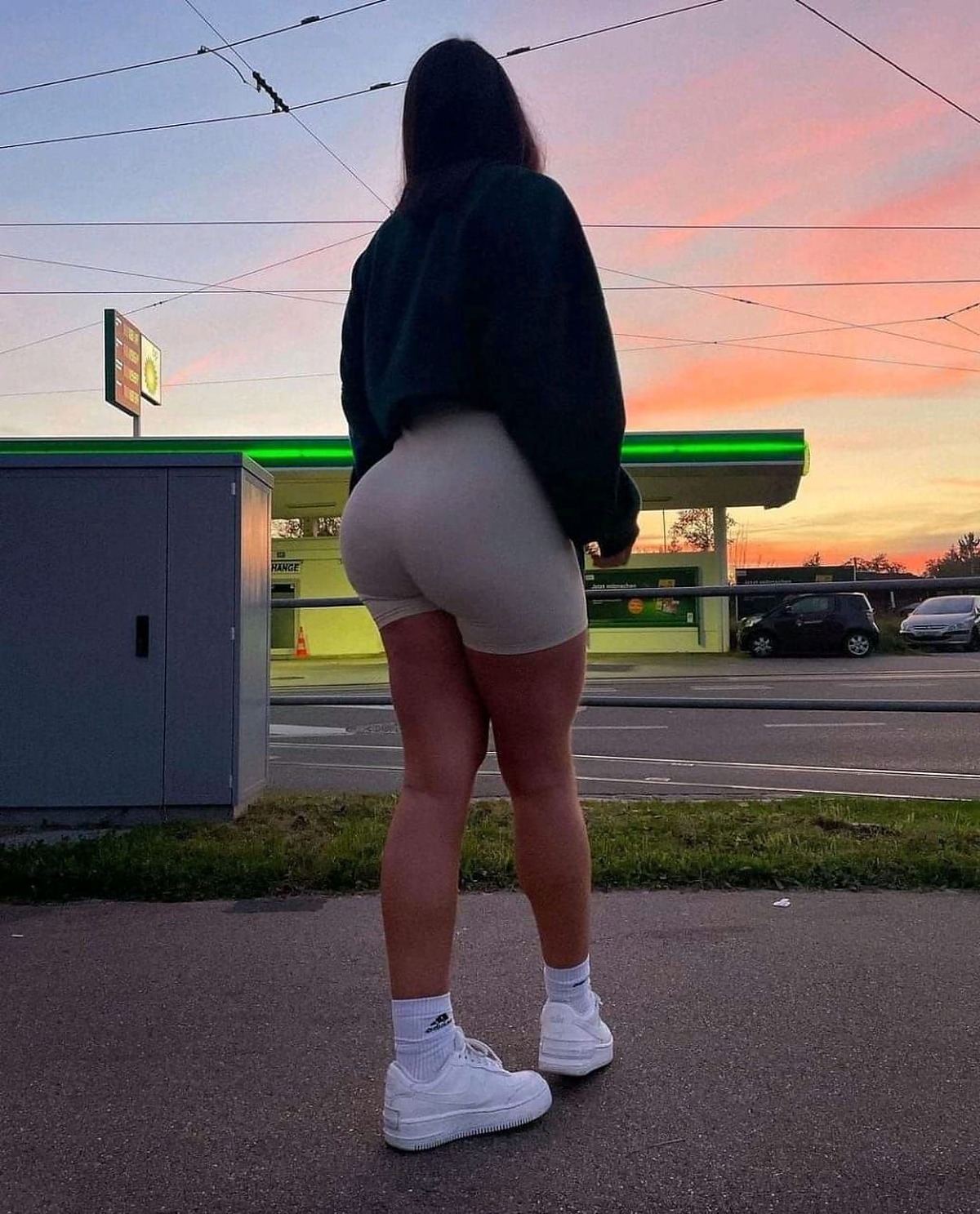 Sexy Blonde Flashing In Booty Shorts - Liveomg Live Video Streams. Periscope, Younow, Vichatter, Smot