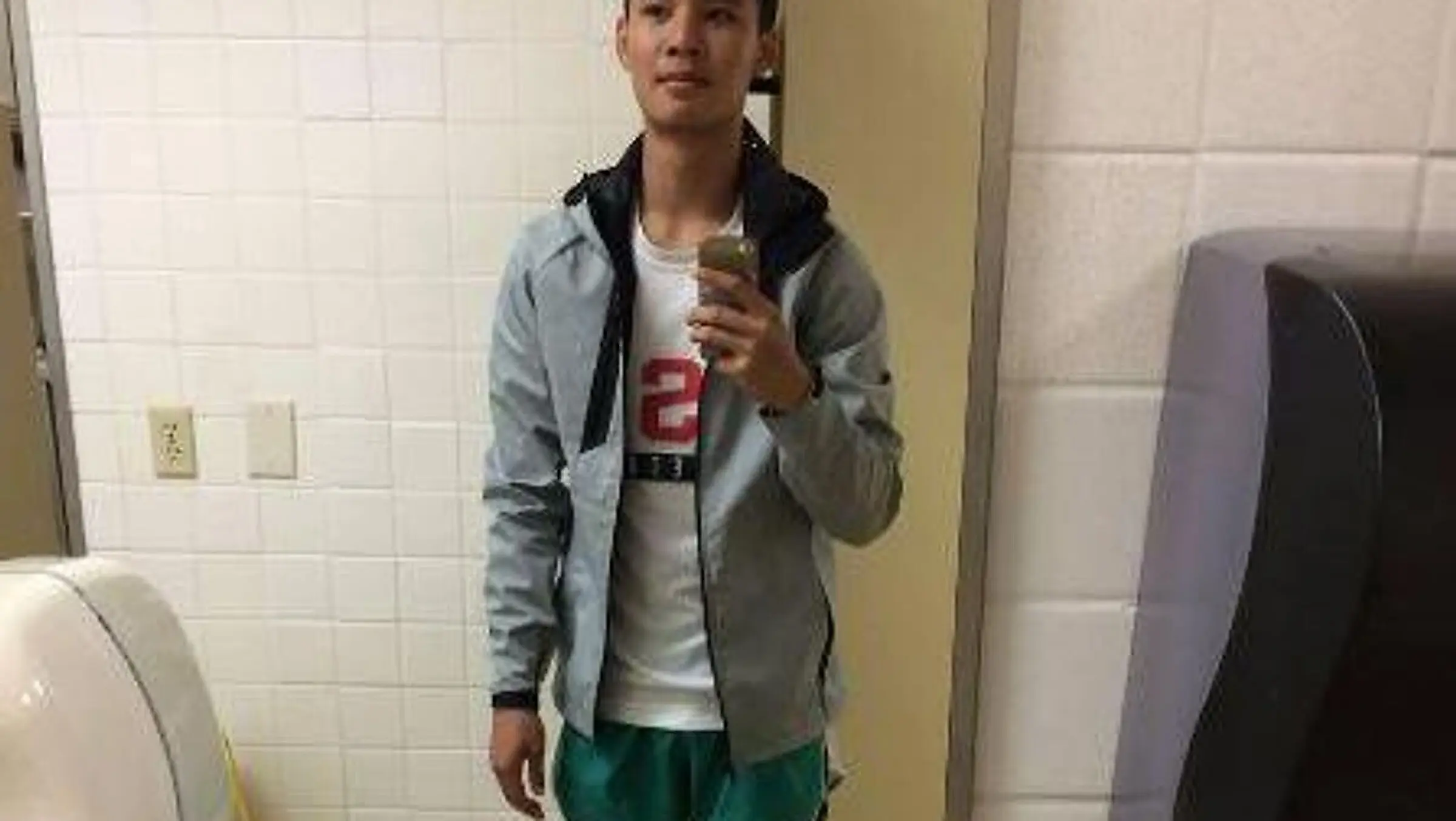 Selfies Booty Shorts - Car And People Love This Guy S Booty Shorts Sacrifice For His Friend