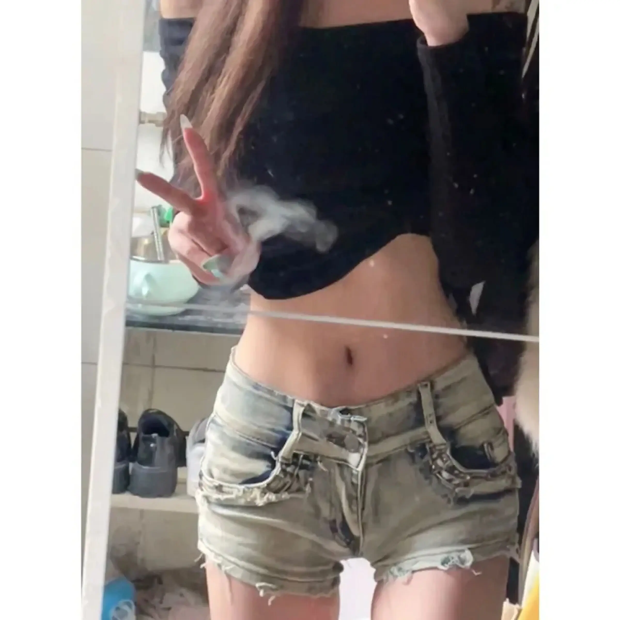 Selfies Booty Shorts - Car And American Hot Girl Liu Ding Low Waist Denim Super Short Shorts W