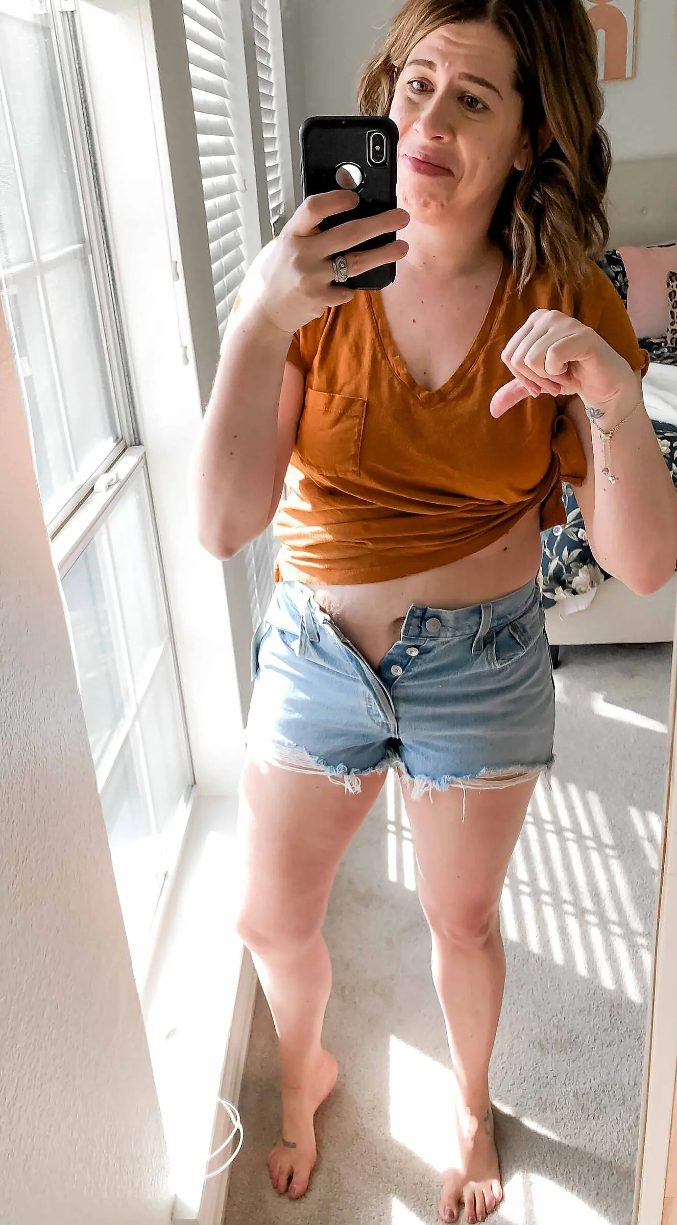 Selfies Booty Shorts - Car And Finding Postpartum Worthy Jean Shorts A Try On Sesh The Mom Ed