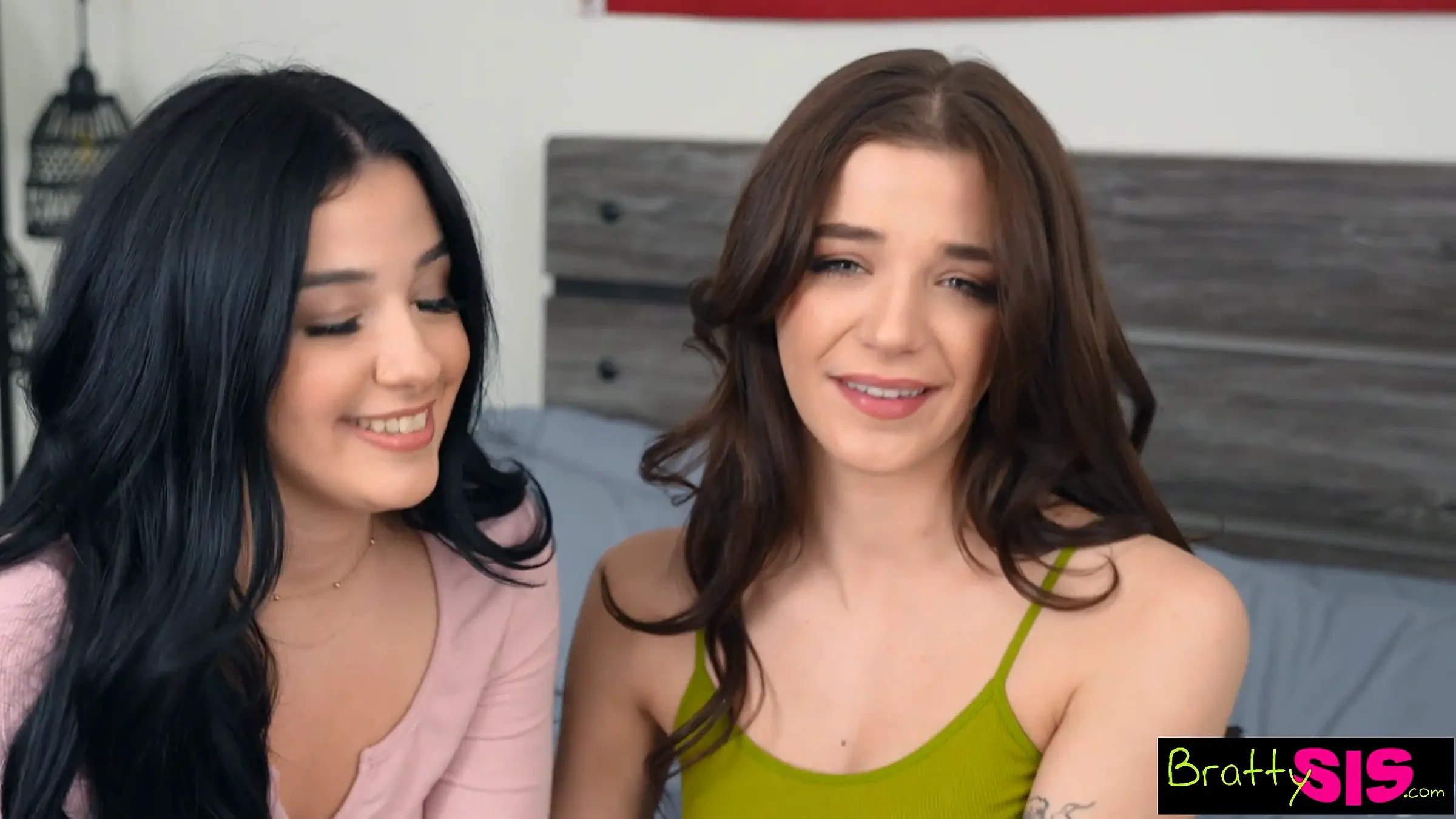 Brattysis Jade Maris Friend Vanessa Marie Invade Stepbro S Bed Until He Shares His Cum S32 E4 - 005881