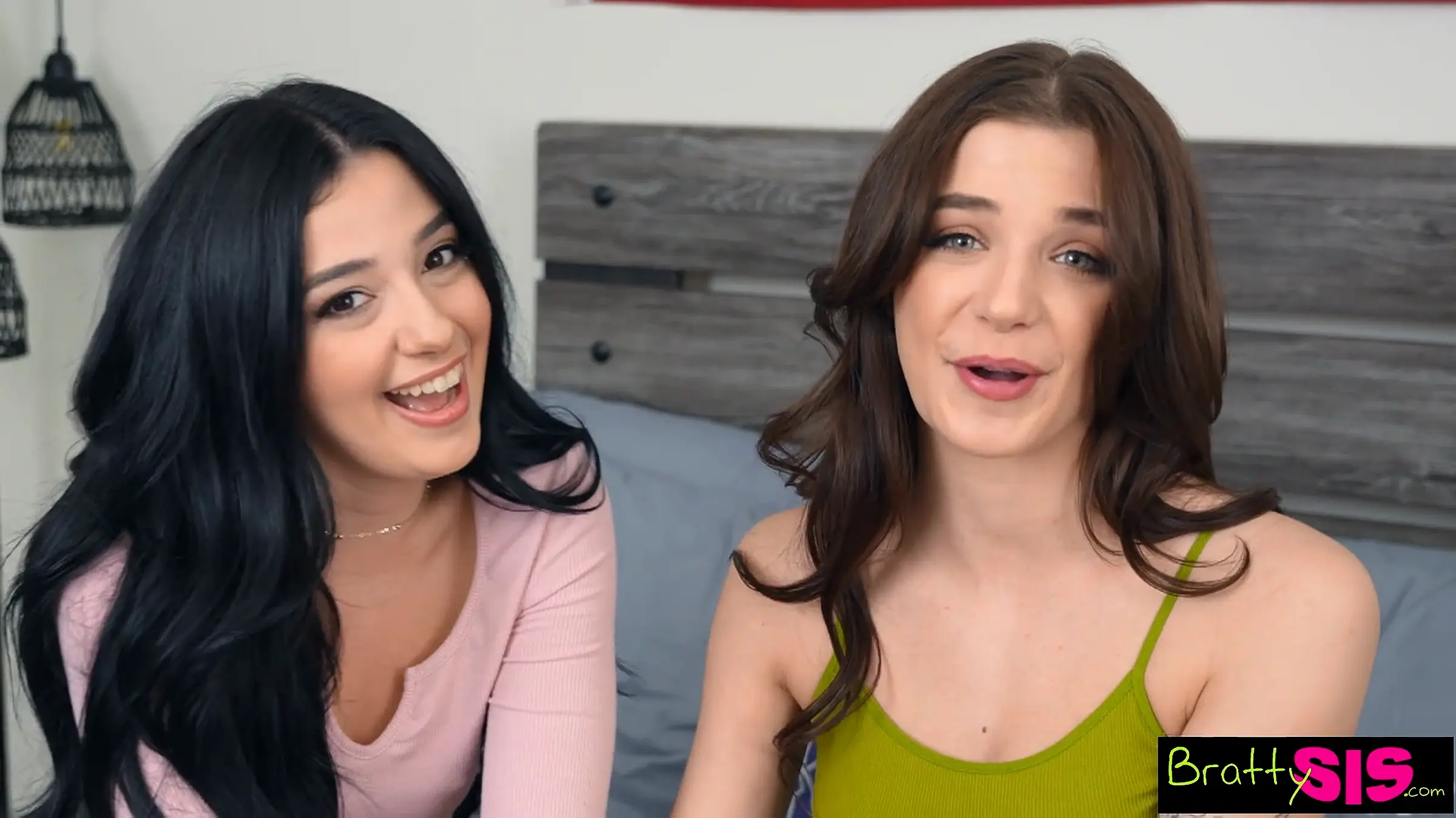 Brattysis Jade Maris Friend Vanessa Marie Invade Stepbro S Bed Until He Shares His Cum S32 E4 - 005975