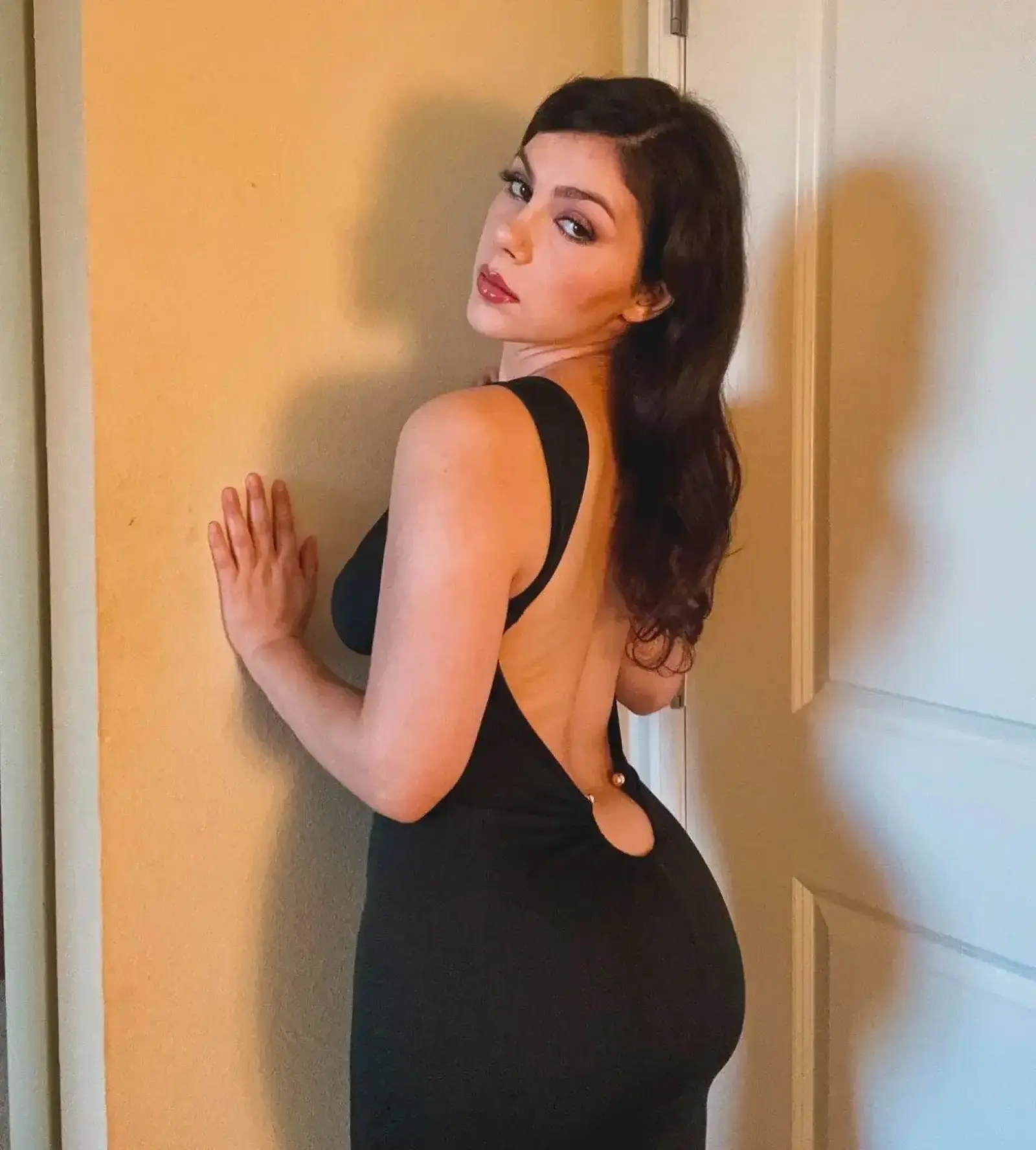 Valentina Nappi 2 - Pornstar Valentina Nappi Is Pregnant. They Go Wild On Social Media