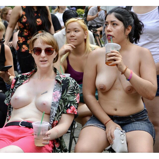 Imagesearch - Topless Candidpublic Amateur Girls In Candid Settings Motherle (2) 1773232233