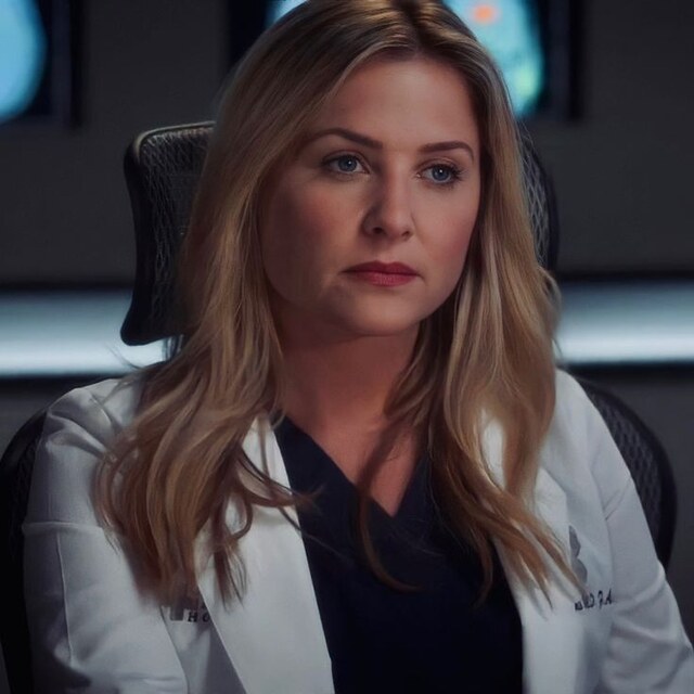 Photos - Pin By Britt Van Dongen On Dr Arizona Robbins 😍