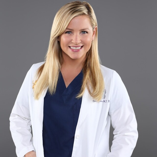 Photos - Watch Jessica Capshaw Reunite With The Grey's Anatomy Cast