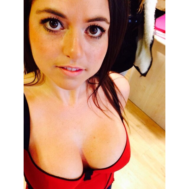 Selfies Lingerie - Karen Danczuk Shopping For Valentine's Day Attire Mirror Onlin