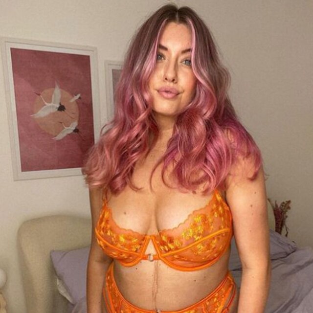 Selfies Lingerie - Mady Gio's Stunning Body In Sexy Lingerie Will Leave You Begging