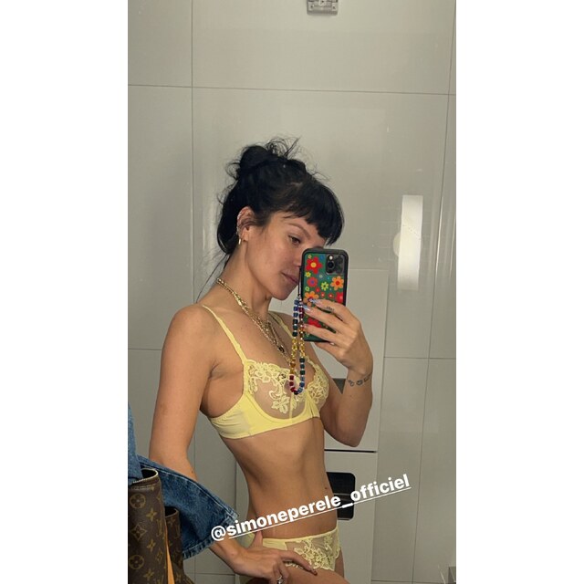 Selfies Lingerie - Lily Allen Nipple Drunkenstepfather.com