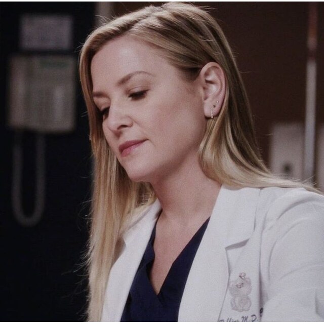 Photos - Pin De Gabby Capshaw Em Arizona Robbins Jessica Capshaw, Anatomi