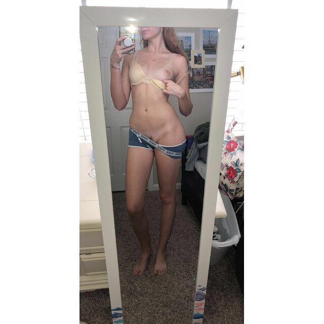 Photos - Nude Selfshot Of High School Girls In Thong Telegraph (1)