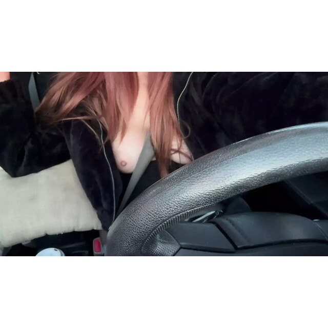 Slender Wearing Glasses Flashing Tits In Car - Italian Big Tits Milf Artemisia Love Driving Around And Flashing