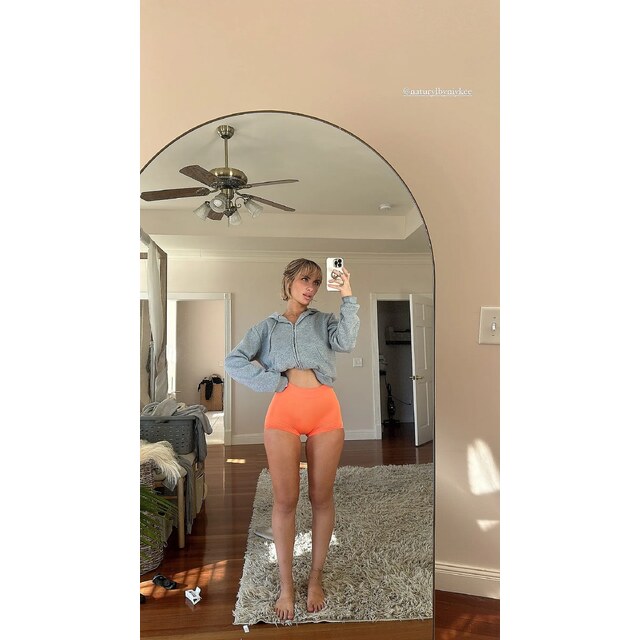 Selfies Booty Shorts - Car And The Og Basic Booty Shorts Naturyl