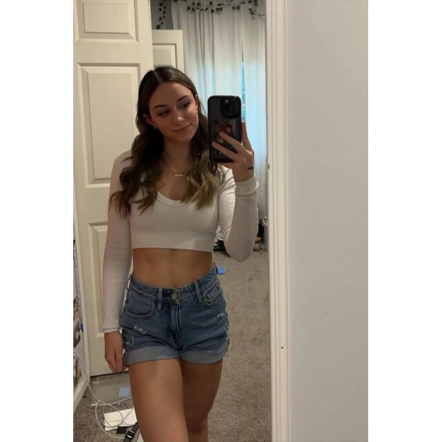 Selfies Booty Shorts - Car And Reasullivan Is Ltk